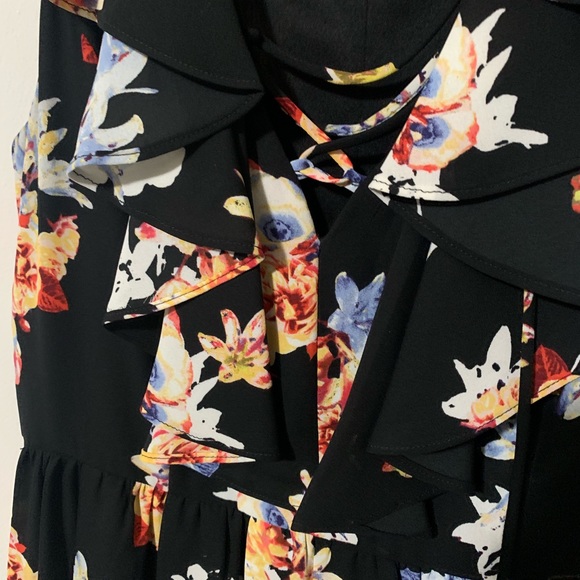 Black Floral Lace-up Ruffle Fit & Flare dress - Picture 5 of 6